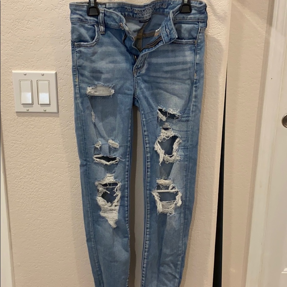 American Eagle size 2 Super Stretch X skinny jean
